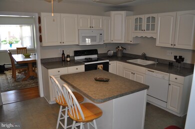 313 Taney Dr, Taneytown, MD 21787 - photo 6