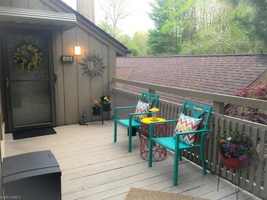 ENTRANCE TO UNIT. LARGE DECK GREAT FOR ENTERTAININ