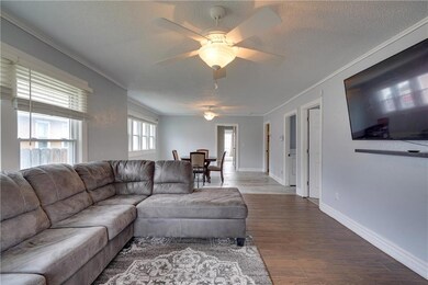 2425 E Walnut St, Des Moines, IA 50317 - photo 6