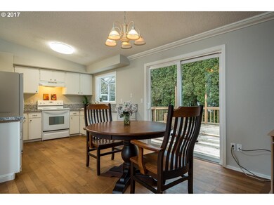 1615 SW Clara St, Troutdale, OR 97060 - photo 7