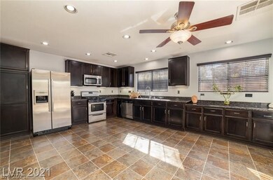 7131 Hickory Post Ave, Las Vegas, NV 89179 - photo 5