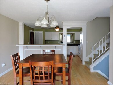 Living Room & Breakfast Bar