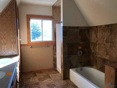 Full Bath.