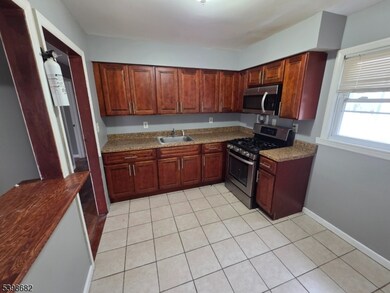97 Goodwin Ave, Newark, NJ 07112 - photo 5