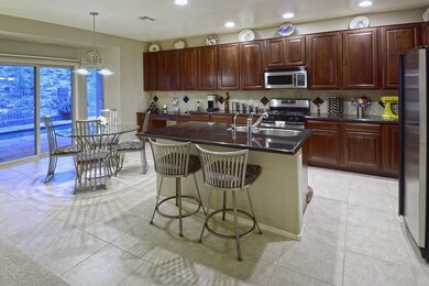 Gourmet Kitchen with Breakfast Area