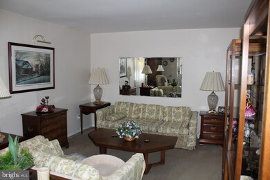 404 Corinthian Ave, Essington, PA 19029 - photo 3