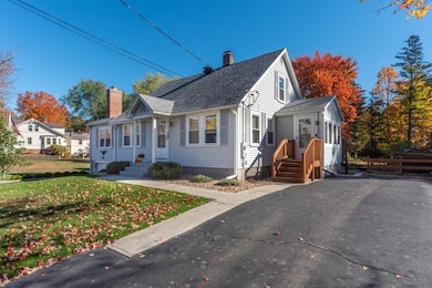 9 Fairview Rd, Lunenburg, MA 01462 - photo 3