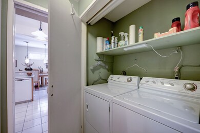 65 Litchfield Ln, Houston, TX 77024 - photo 6