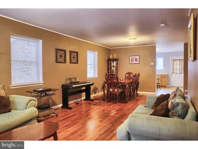 223 Chestnut St, Reading, PA 19611 - photo 4