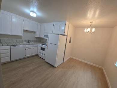 407 Raymond Ave, San Jose, CA 95128 - photo 2