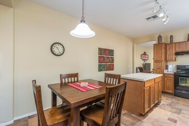 6) CASUAL DINING