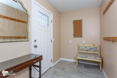 11-Entryway-2787