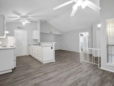 7129 Sorcey Rd, Dallas, TX 75249 - photo 5