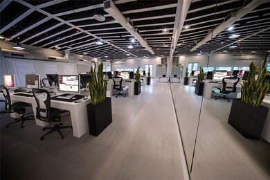 5731 Logan Ln, Houston, TX 77007 - photo 3