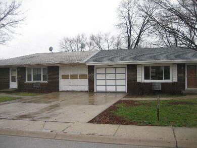 820 N Randall Rd, Aurora, IL 60506 - photo 2