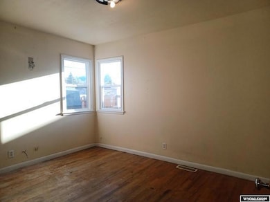 1711 Elk Ave, Casper, WY 82601 - photo 7