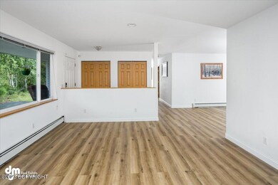 04-Living Room_IMG_6943-Edit