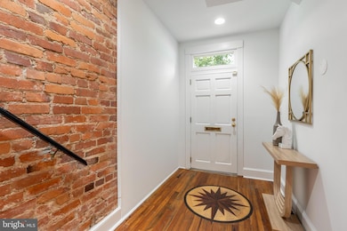 1683 35th St NW, Washington, DC 20007 - photo 2