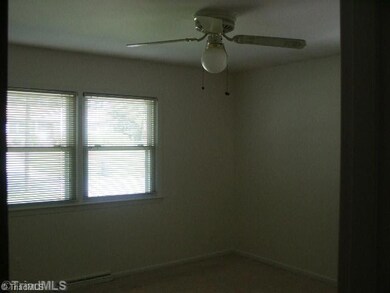 2306 Wachovia Dr, Greensboro, NC 27403 - photo 5