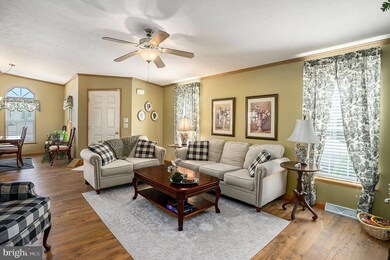 304 Winterset Rd, Garnet Valley, PA 19060 - photo 7