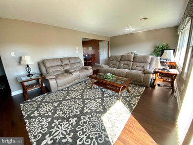 13182 Old Mill Rd, Waynesboro, PA 17268 - photo 7