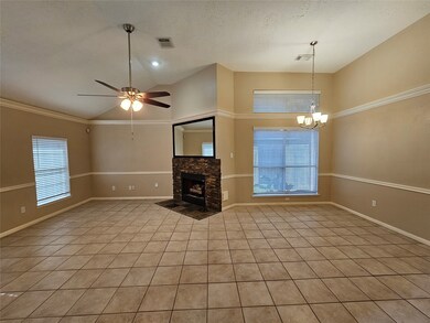 1516 Regency Ct, Friendswood, TX 77546 - photo 5