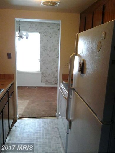 1846 Robin Ct, Severn, MD 21144 - photo 2