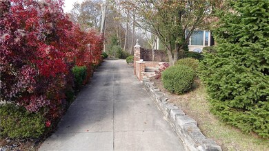 199 E Garfield Rd, Aurora, OH 44202 - photo 2