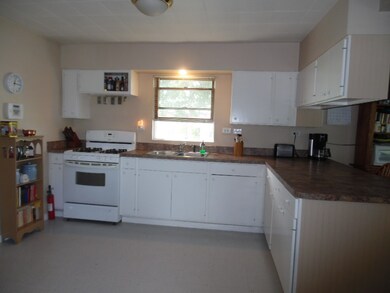 5516 S State Road 1, Bluffton, IN 46714 - photo 4