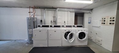 37 Fountain Ln unit 8, South Weymouth, MA 02190 - photo 3