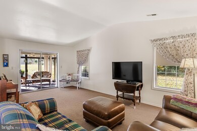 116 Hilltop Ct, Columbus, NJ 08022 - photo 6