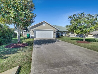 158 Delmar St, Sebastian, FL 32958 - photo 2