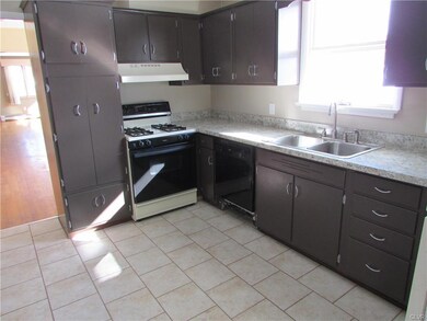 728 E Main St, Macungie, PA 18062 - photo 3