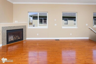 6-Living Room_DMD_7048