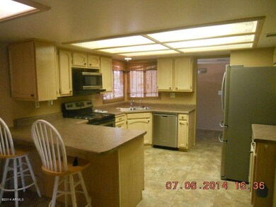 3321 S Dorsey Ln, Tempe, AZ 85282 - photo 2