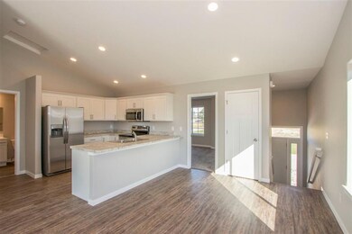 605 Riley Ln, West Branch, IA 52358 - photo 6