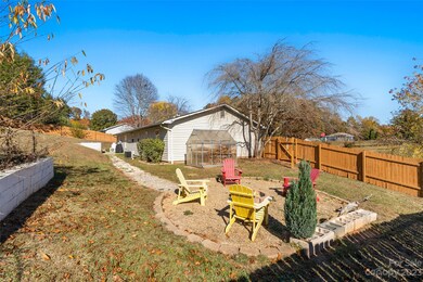 12 Sydney Ln, Asheville, NC 28806 - photo 5