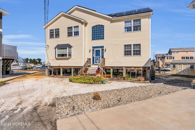 1105 Tahiti Dr