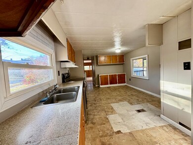 3 Park St, Lisbon, ME 04250 - photo 6