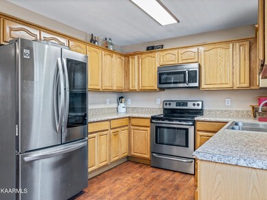 2517 Howard Springs Rd, Crossville, TN 38571 - photo 6