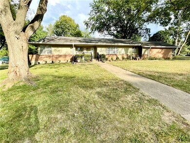 Great curb appeal!