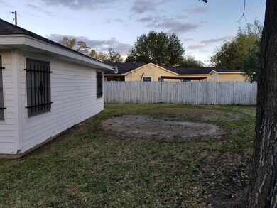 3819 Hain St, Houston, TX 77009 - photo 2