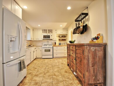 61-cassidy-kitchen1