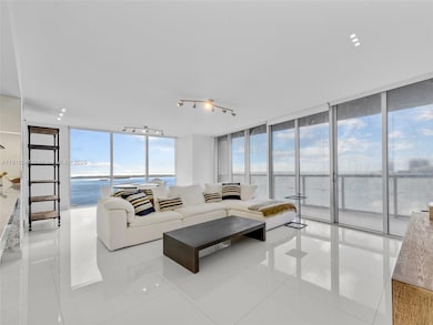 Icon Brickell Tower 2 unit 3801, Miami, FL 33131 - photo 3