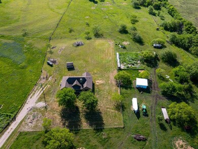 206 Walker Creek Rd, Ennis, TX 75119 - photo 5