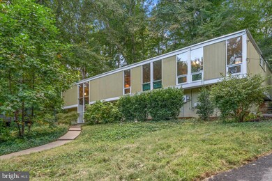 2113 Paul Spring Rd, Alexandria, VA 22307 - photo 3