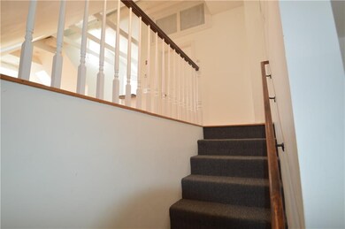 1 Dresser St unit 3, Newport, RI 02840 - photo 4