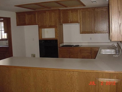 910 Amanda Way, Central Point, OR 97502 - photo 4