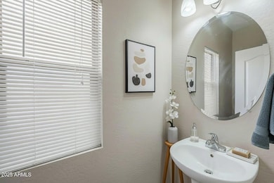 staged-staged-47-web-or-mls-99th-47