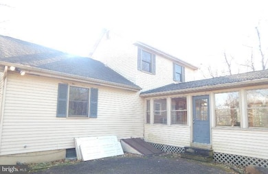 203 Fern Ave, Gloucester City, NJ 08030 - photo 2